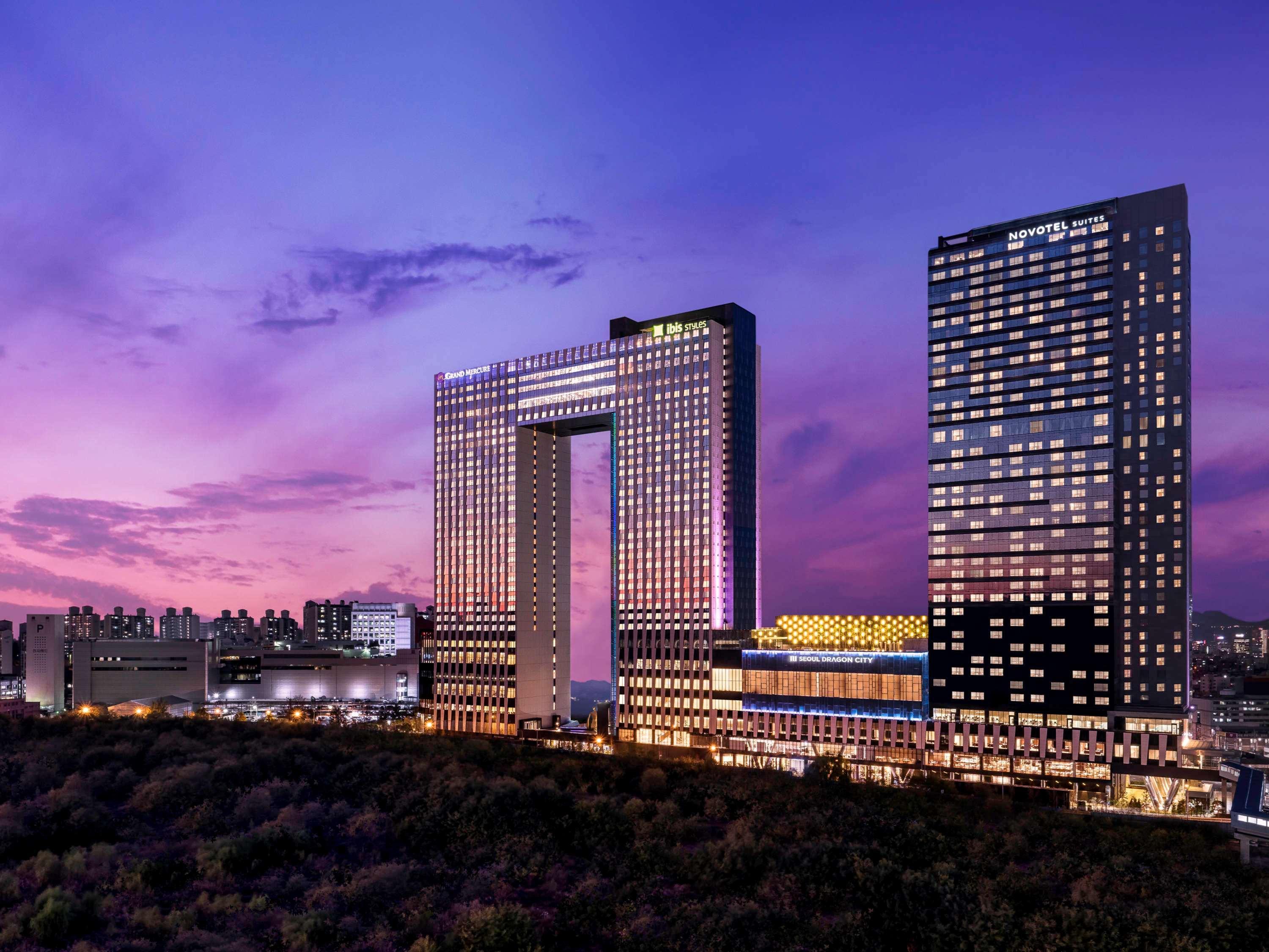 Novotel Suites Ambassador Seoul Yongsan מראה חיצוני תמונה